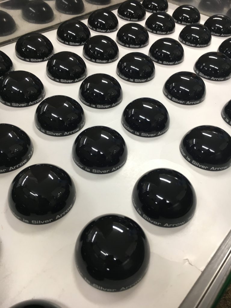 EMAJINYヘアカラーアートの容器が生まれる瞬間に立会いました。