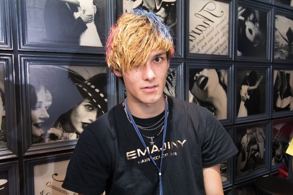 関西最大級クラブOWLで8/18日19日20日三夜連続 NEON NIGHT@EMAJINY