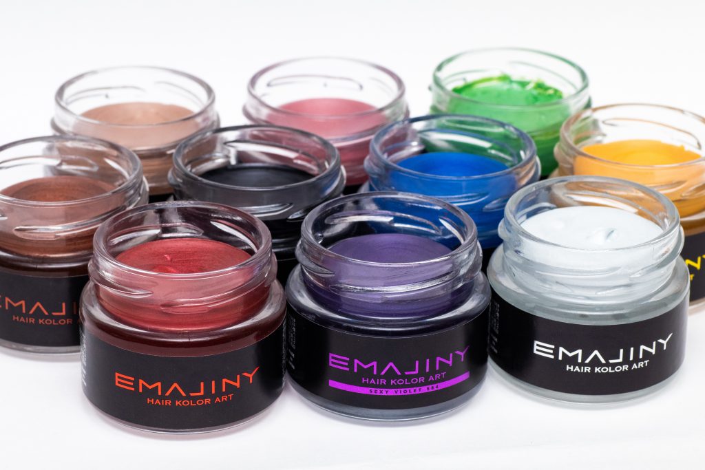 EMAJINYシャンプーでサッと洗い流せる一日カラーワックス